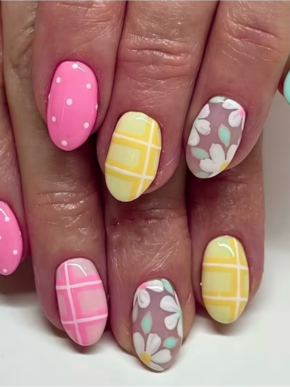 24 Pc Spring Floral Press On Nails | Short Round Pink Yellow Blue Plaid Daisy
